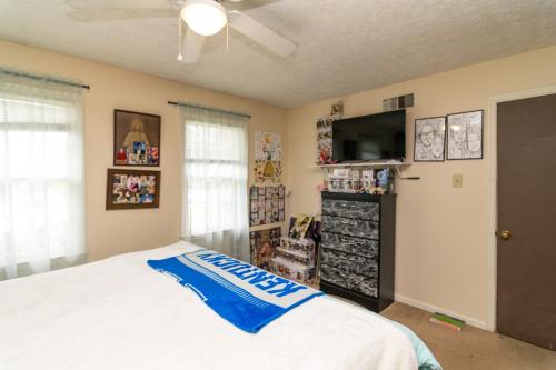 222-224Medlock-0670