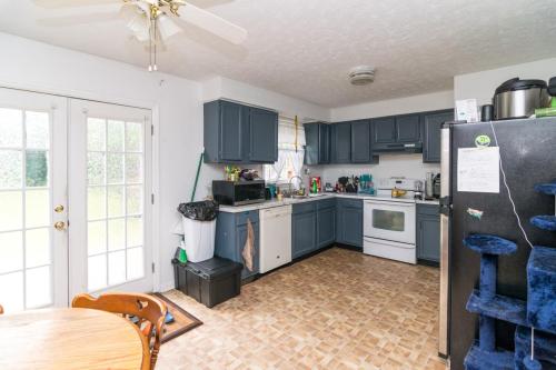 222-224Medlock-0706