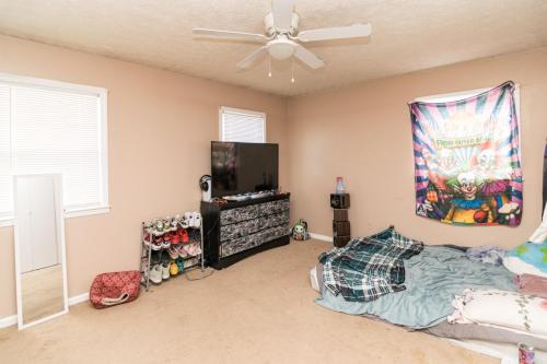 222-224Medlock-0734