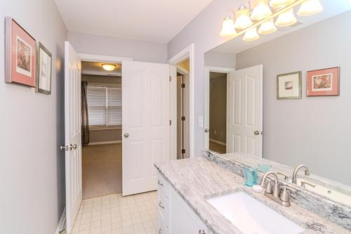 2237Lovell-0388