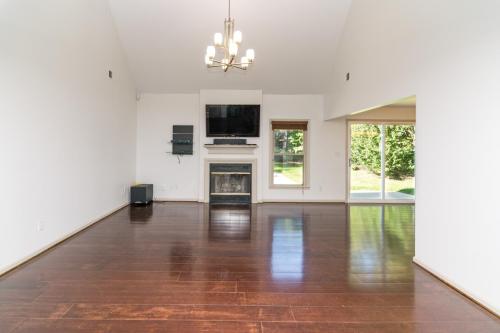 2320GoldenOak-0086
