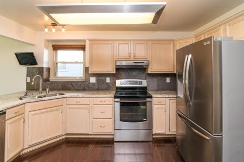 2320GoldenOak-0105