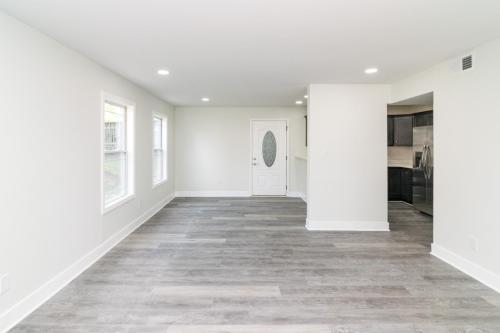 2414LakePark1107-0025