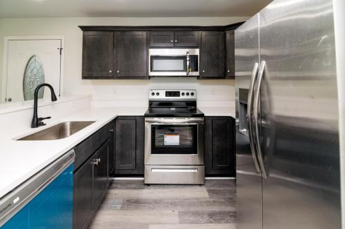 2414LakePark1107-0054
