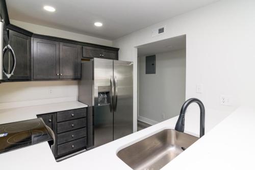 2414LakePark1107-0058