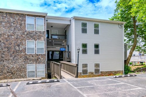 2414LakePark4205-0007