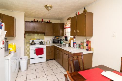 2417Woodhill-0013