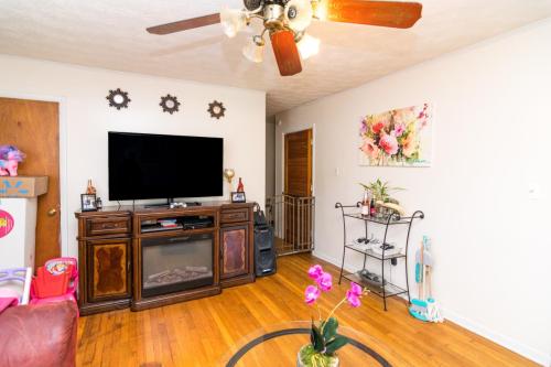 2417Woodhill-0031