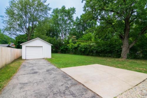 2525Southview-0100