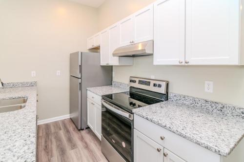 255ELoudon-0016