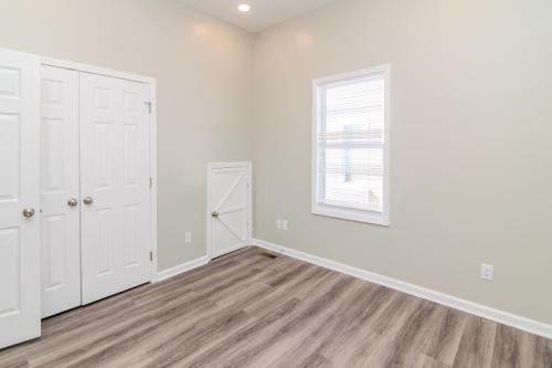 255ELoudon-0024