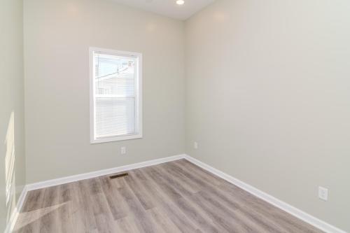 255ELoudon-0072