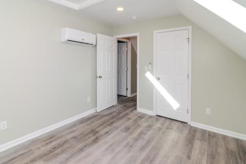 255ELoudon-0097