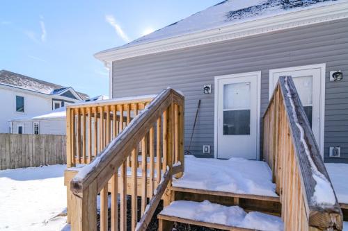 255ELoudon-0115