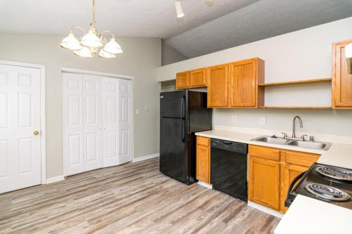 2592Woodhill-0030