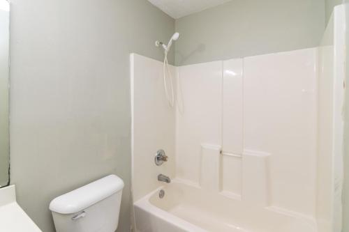 2592Woodhill-0040