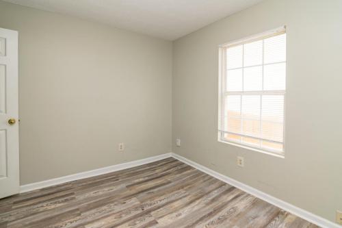2592Woodhill-0052
