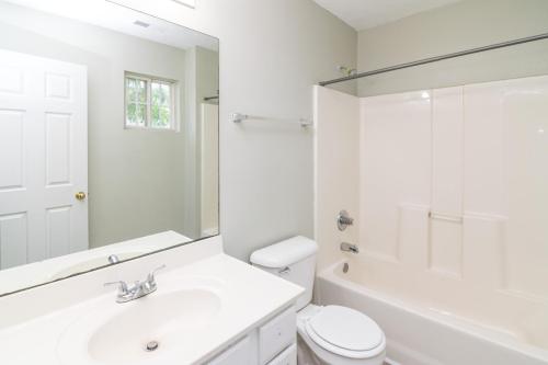 2592Woodhill-0072