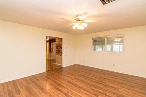 2684Gabbard-0098