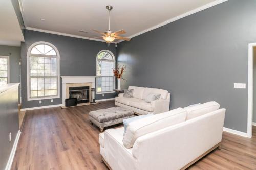 2861BayColony-0015