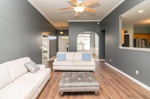 2861BayColony-0024