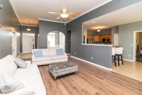 2861BayColony-0026