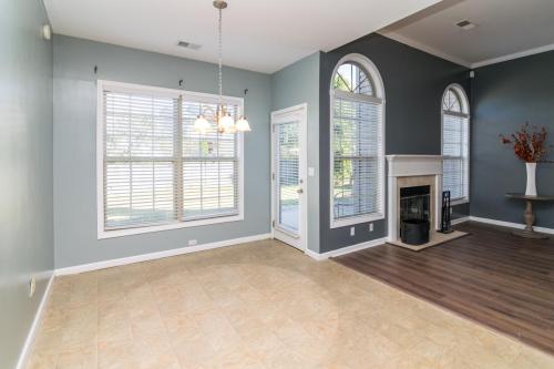 2861BayColony-0035