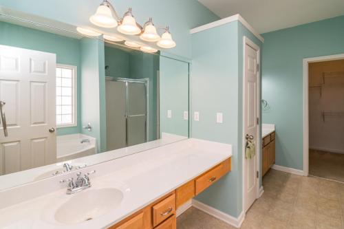 2861BayColony-0074