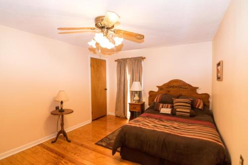 2915Irvine-0090
