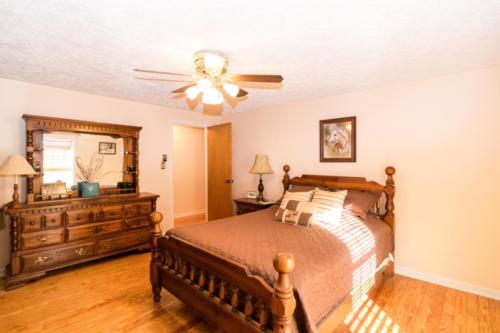 2915Irvine-0096