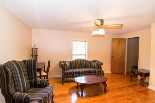2915Irvine-0101