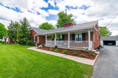 31Montgomery-0196
