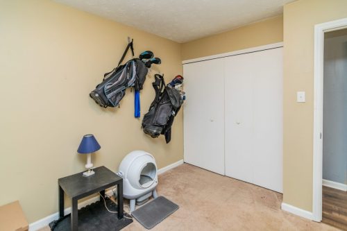 3325Featherston-0054