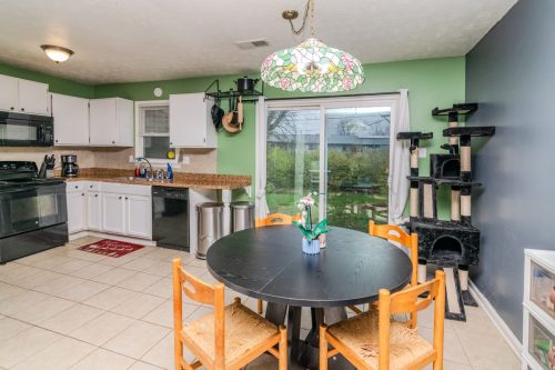 3325Featherston-0074