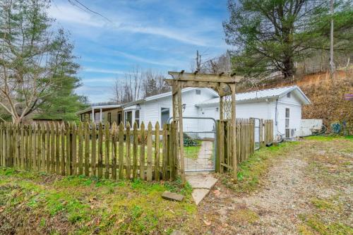 3817Hwy421-0474