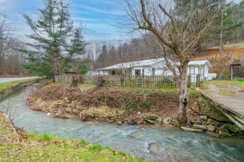 3817Hwy421-0513