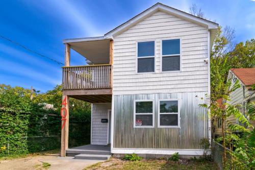407E5th-0173