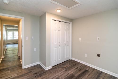 422E2nd-0280