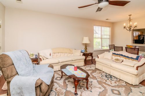 425Village-0054
