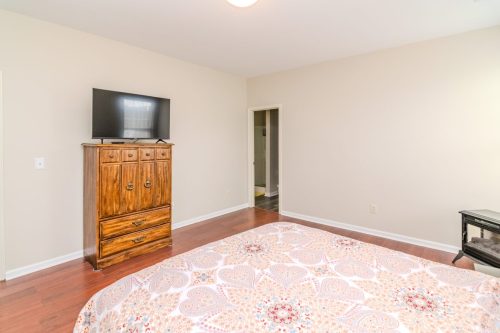 425Village-0066