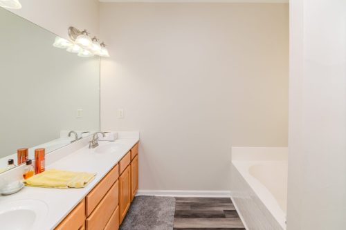 425Village-0072