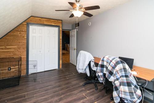 438Bailey-0168