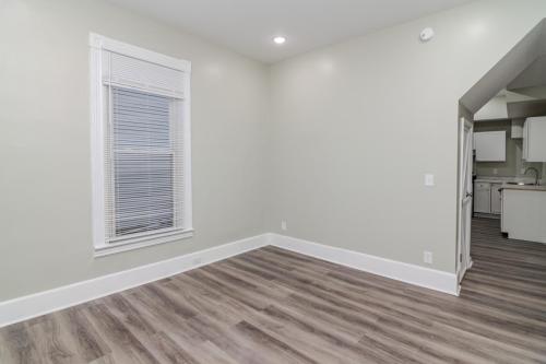 438Sycamore-0002