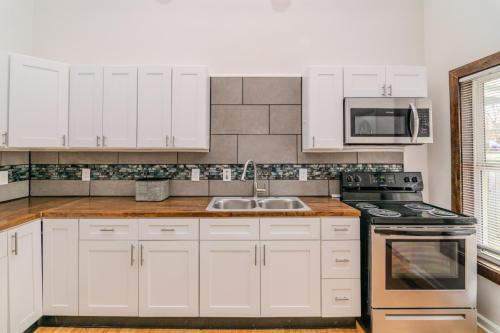 441E7th-0010
