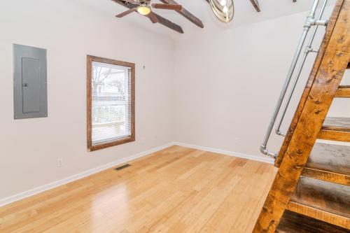 441E7th-0016