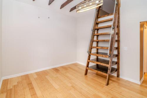 441E7th-0018