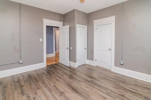 571PembertonB-0032