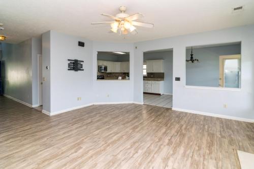 596Skyview-0279