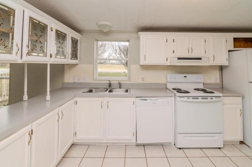 6351Moorefield-0101