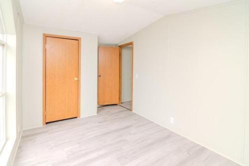 6351Moorefield-0147